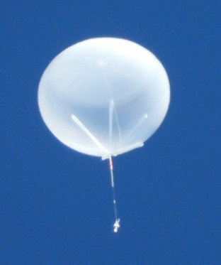 XL-Calibur in flight at 35 km altitude, as seen from Norway
