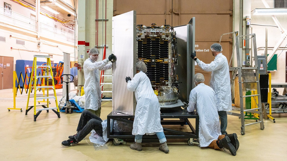The Katalyst LINK spacecraft for the reboost of Swift